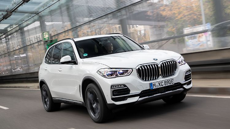 Als Teilzeitstromer ist der BMW X5 45e im E-Betrieb natürlich am besten in der Stadt unterwegs.