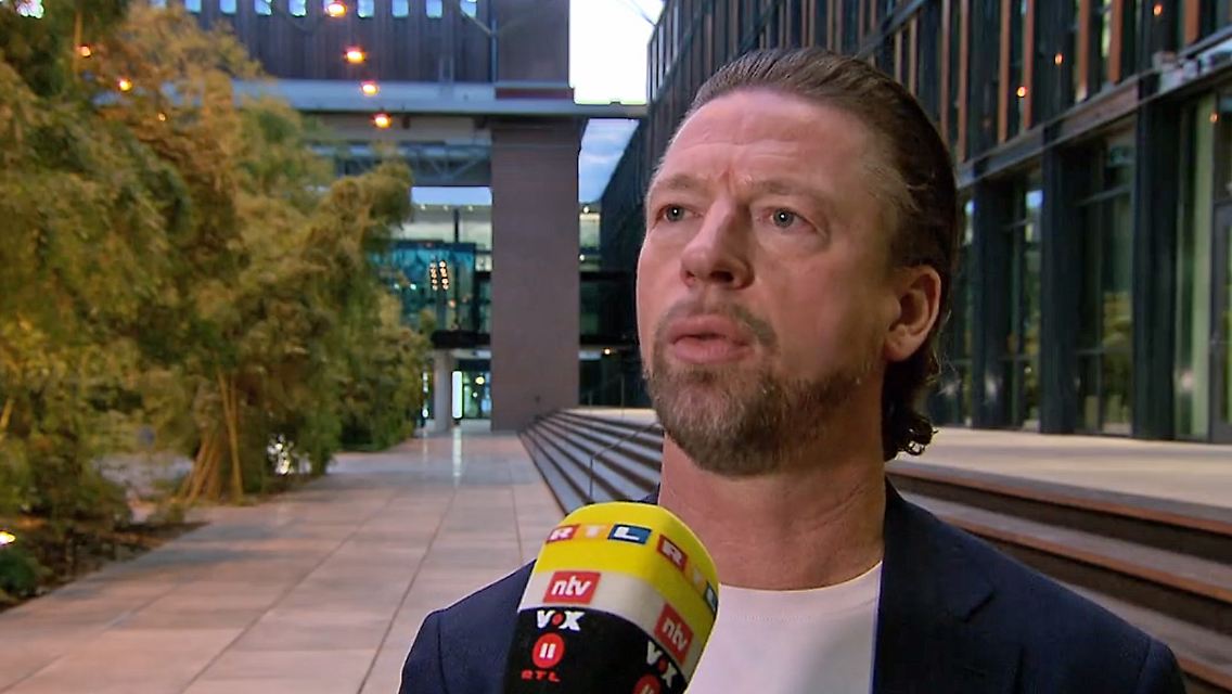freund flick.jpg