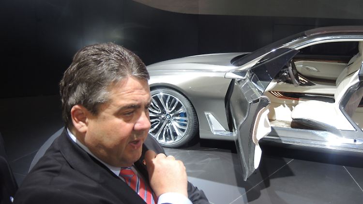 Gereizt hätte der VDA-Chefposten Sigmar Gabriel schon, nun aber schlägt er die Tür vorerst zu.