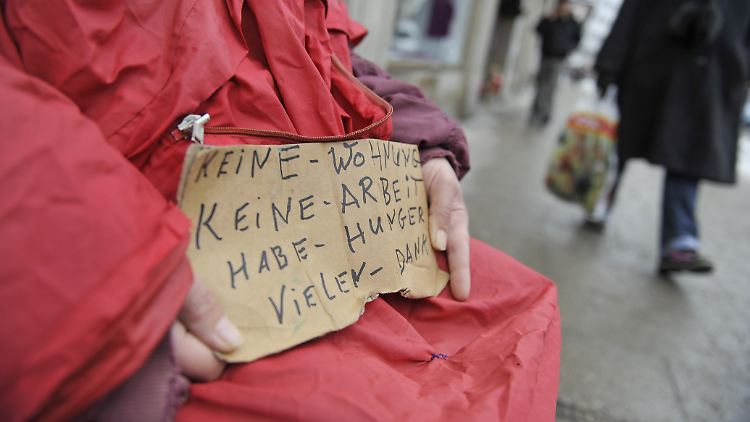 Im schlimmsten Fall landeten sanktionierte Hartz-IV-Empfänger bisher auch auf der Straße.