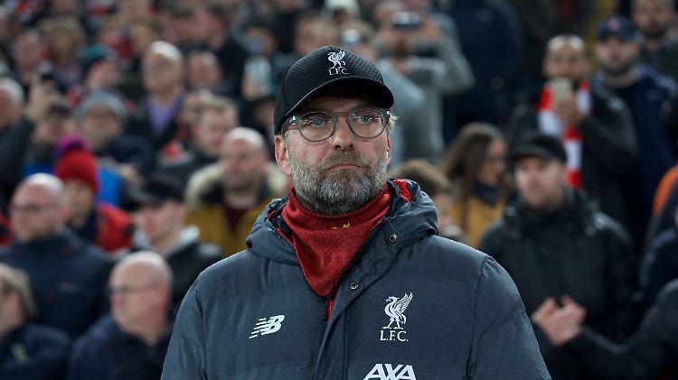Jürgen Klopp dürfte wenig begeistert sein von der Lösung, die für die Terminkollission seiner "Reds" gefunden wurde.