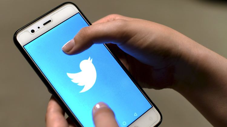 Tausende Twitter-Konten sollen ausgespäht worden sein.
