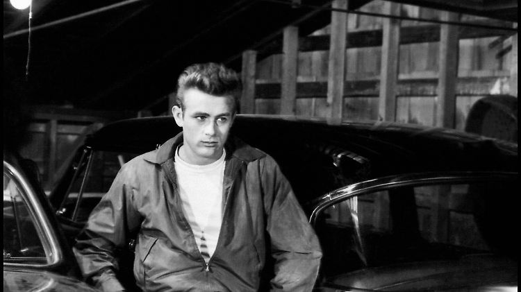 Schauspieler James Dean starb 1955 bei einem Verkehrsunfall. Er wurde nur 24 Jahre alt.