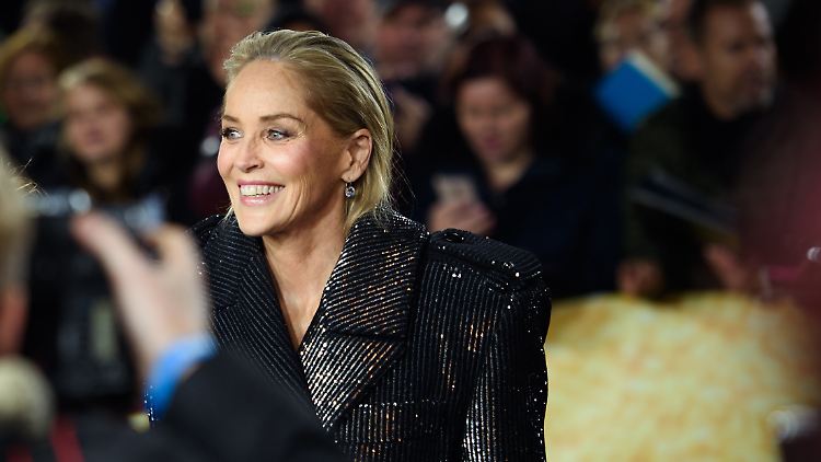 Sharon Stone sorgt sich um verängstigte US-Bürger.