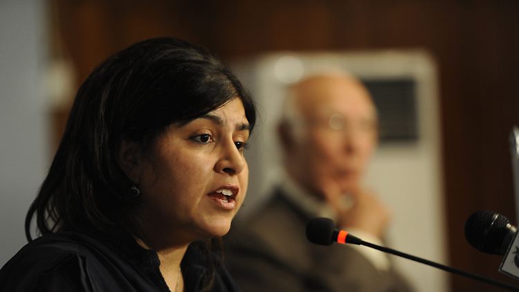 Tory-Abgeordnete Warsi: "Meiner Partei ist Rassismus in den eigenen Reihen sch...egal."