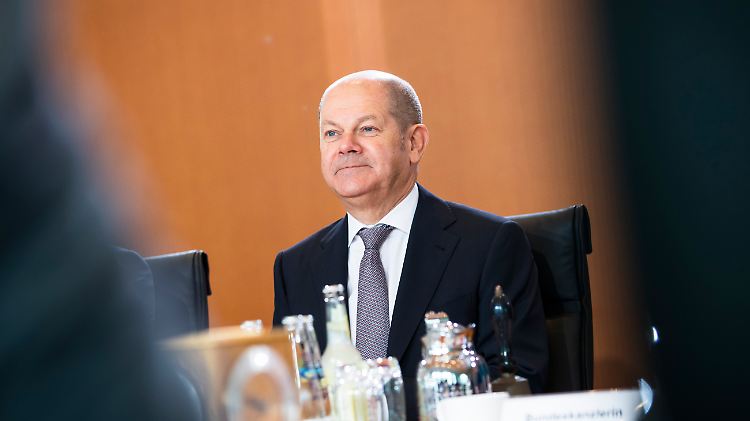 Scholz lehnt sich mit seinen Aussagen über die Gemeinnützigkeit von Vereinen, die keine Frauen aufnehmen, recht weit aus dem Fenster.