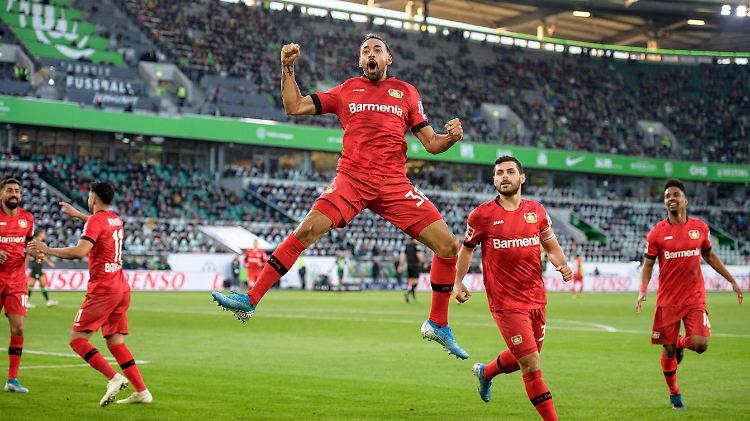 Karim Bellarabi erzielte das erste Tor des Tages, Paulinho legte mit dem Schlusspfiff nach.