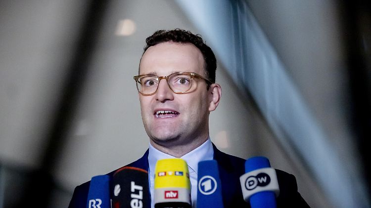 Muss sich dem Gegenwind stellen: Gesundheitsminister Spahn