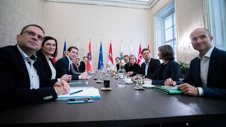 Die Sondierungsgespräche zwischen ÖVP und Grünen liefen so gut, dass nun Koalitionsverhandlungen anstehen.