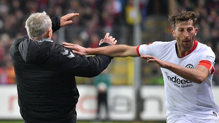 Haben sich mittlerweile wieder lieb: Christian Streich und David Abraham.