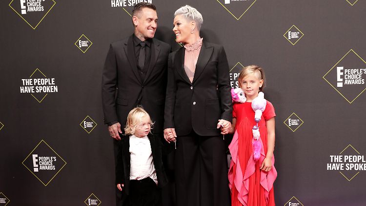 Pink kam nicht allein zu den "People's Choice Awards".