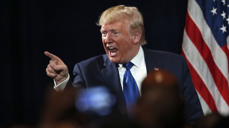 Was für Transkripte er meinte, erklärte US-Präsident Trump nicht. 