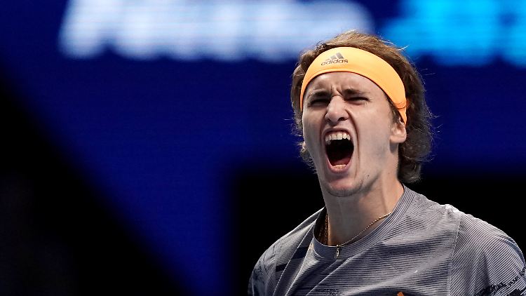 Jawohl! Zverev schreit seine Freude über den Auftaktsieg bei den ATP Finals gegen Nadal heraus.