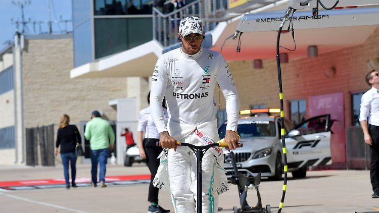 Lewis Hamilton will schon länger etwas bewegen, jetzt zieht sein Verband nach.