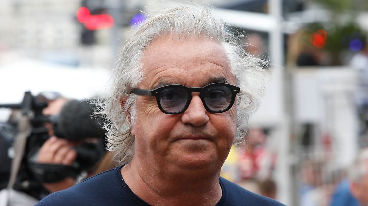 Flavio Briatore hat eine neue Freundin, eine 20-jährige Jura-Studentin.