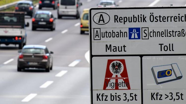 Verschiedene Autobahnabschnitte der Alpenrepublik könnten bald von der Maut befreit werden.