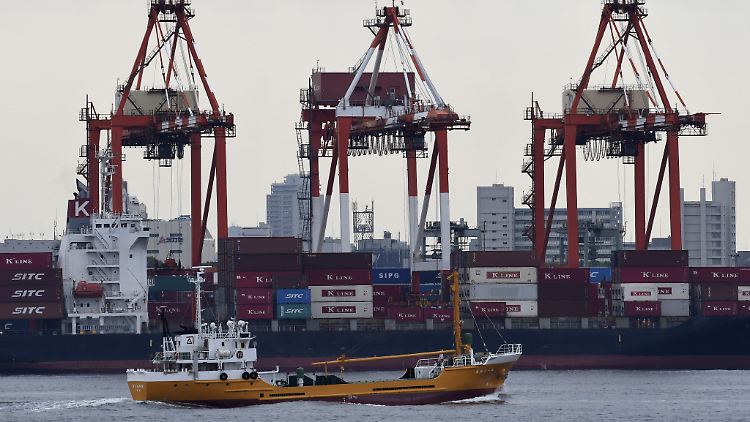 Containerhafen Tokio: Das japanische Wirtschaftswachstum verlangsamt sich.