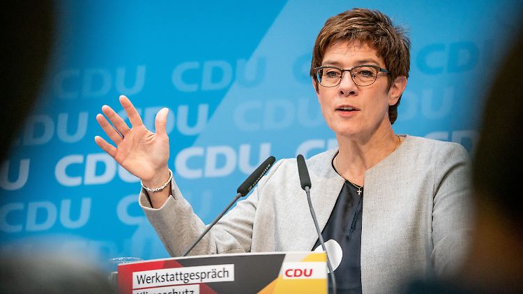 AKK sprach mit der RTL/n-tv Redaktion über den Kompromiss.
