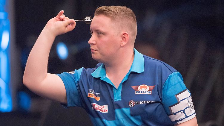 Martin Schindler startet in der Super League Darts als deutscher Favorit in den Finaltag um die Quali für die WM.