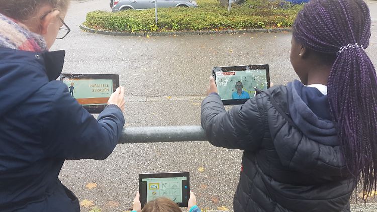 Die Schüler können die Erklärvideos jederzeit und wiederholt anschauen.