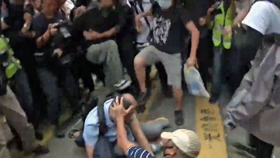 HongkongPrügel.jpg