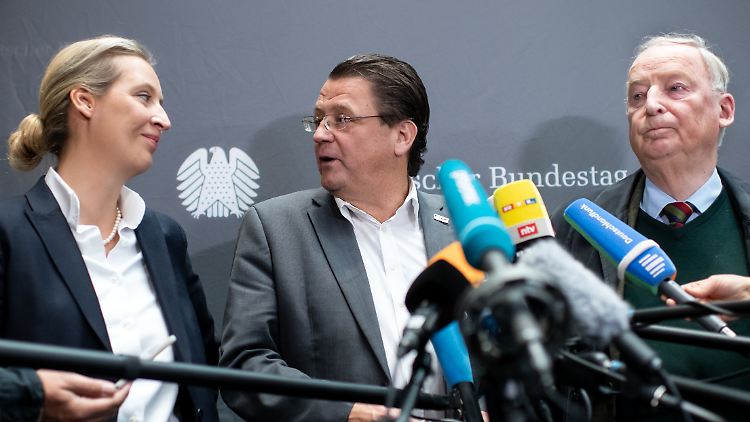 Alice Weidel, Stephan Brandner und Alexander Gauland während der Pressekonferenz.