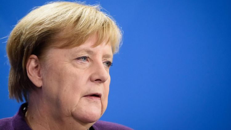 Angela Merkel beschwichtigt: Es werde sichergestellt, dass von den einreisenden Personen keine Gefahr ausgeht.
