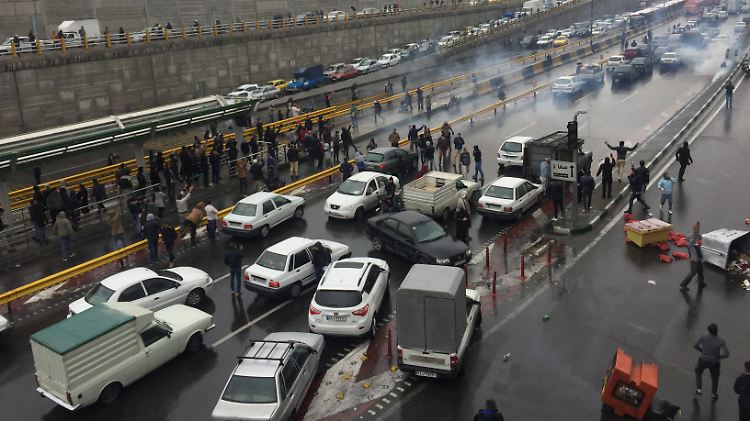 Im Iran kommt es zu zahlreichen Demonstrationen und Protestaktionen.