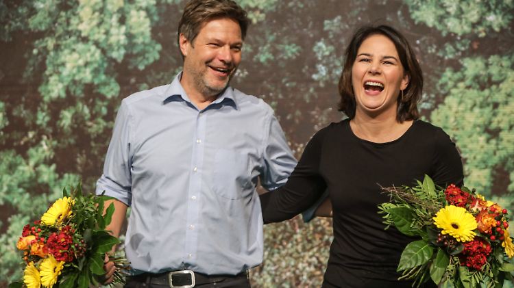 "Fast da": Grünen-Chefs Robert Habeck und Annalena Baerbock.
