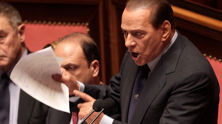Berlusconi muss nach dem Bruch der Koalition um seine Mehrheit fürchten.