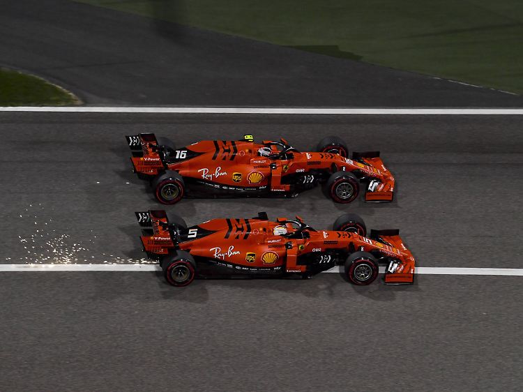 Vettel und Leclerc berühren sich nur leicht, aber es reicht, damit beide rauscrashen.