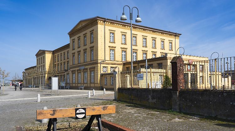 Das Wittenberger Bahnhofsgebäude ist hoffnungslos überdimensioniert.