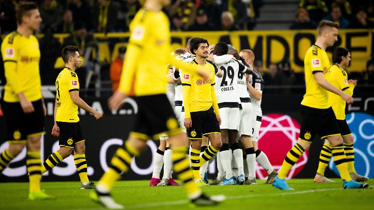 Zur Halbzeit führte Paderborn mit 3:0 - und zwar völlig verdient.