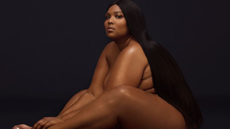 Auch auf ihrem Albumcover präsentiert sie sich nackt: Lizzo.