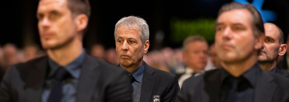 Ob Favre schon weiß, wann sein letztes Stündlein beim BVB schlägt?