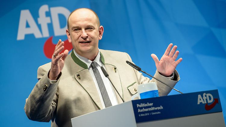"Mir ist es eine Ehre, diesen Gedenkstein in Oberschlesien mit ermöglicht zu haben", schrieb Protschka auf Facebook.