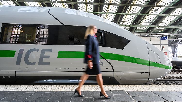 Für viele Bahnreisende ist eine flotte Fahrt offenbar wesentlich wichtiger als Klimaverträglichkeit.