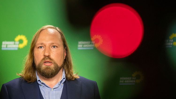 Vor der Generaldebatte im Bundestag kritisiert Anton Hofreiter die Haushaltspläne der Bundesregierung.