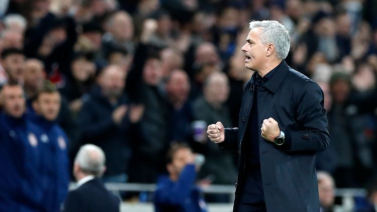 José Mourinho kann über die Aufholjagd seiner Spurs jubeln.