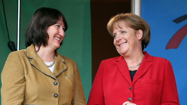 Hildegard Müller war von 2005 bis 2008 Staatsministerin im Kanzleramt - ist also mit Merkel bestens bekannt. Das Foto entstand im August 2008.