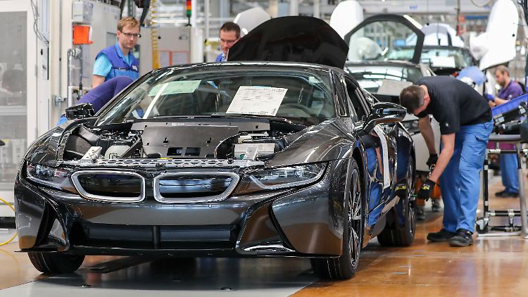 BMW setzt seine Mitarbeiter nicht vor die Tür, ungemütlich wird es dennoch.
