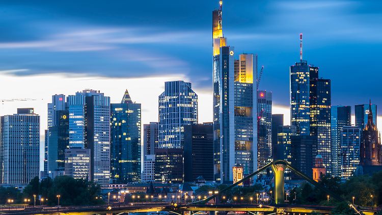 Laut Generalstaatsanwaltschaft Frankfurt arbeitete der Rechtsanwalt bei einer international tätigen Großkanzlei.