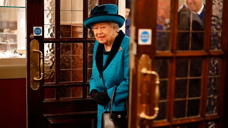 Die Queen wolle einen "nahtlosen Übergang", heißt es.