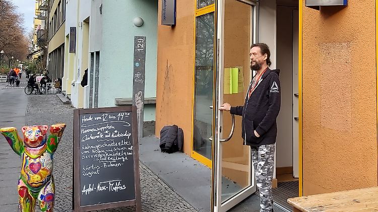 Die Arbeit der Bewohner in der "Orangerie" ist ehrenamtlich. Alex Breeze macht die Arbeit nicht fürs Geld.
