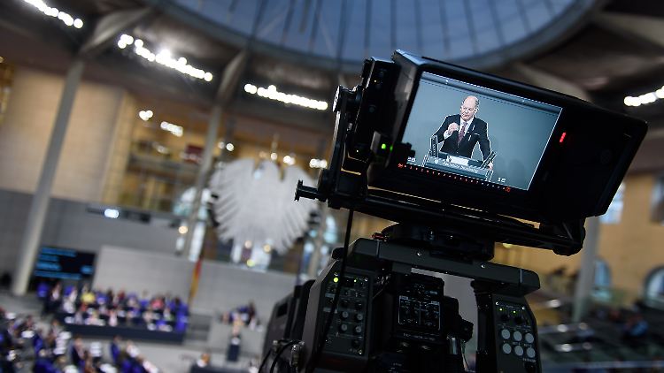 Große Koalition, große Mehrheit: Finanzminister Scholz verteidigt seine Schuldenabstinenz.
