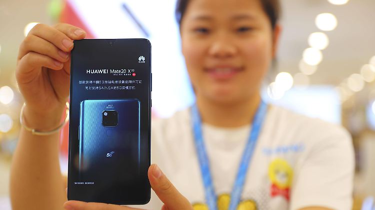 Ein schickes 5G Handy: Die Regierung in Peking will dafür ab sofort ein Passbild. 