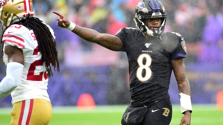 Quarterback-Jungstar Jackson führt Baltimore zum Sieg im Spitzenspiel gegen die San Francisco 49ers.