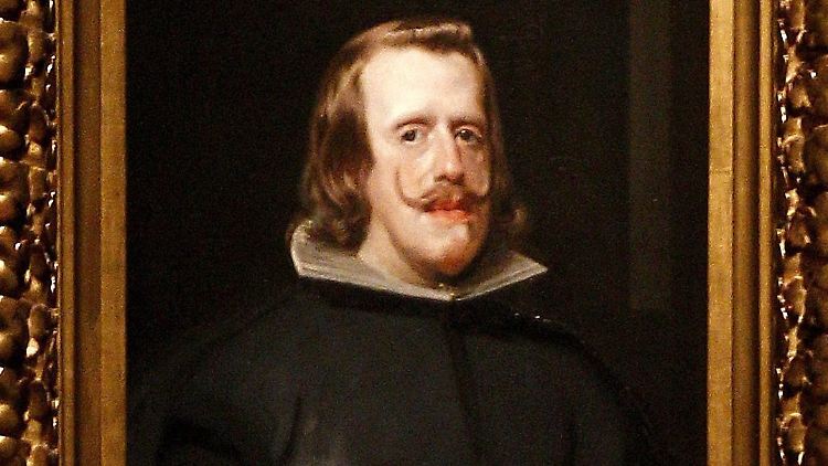 Die Unterkiefer-Fehlbildung war am stärksten ausgeprägt bei Philipp IV., König von Spanien und Portugal zwischen 1621 und 1640. Er war der älteste Sohn des spanischen Königs Philipp III. und dessen Gemahlin Margarete von Österreich.