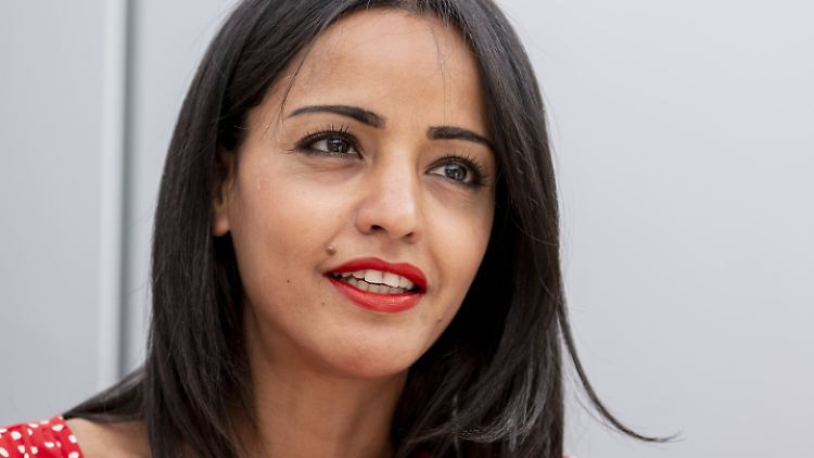 "Ich lasse mich von euch Nazis nicht einschüchtern", sagt Sawsan Chebli.