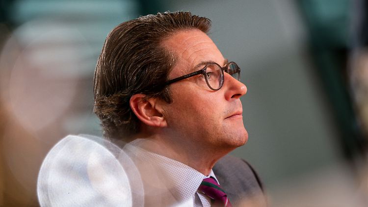Kleintransporter sollen weiterhin keine Maut zahlen, wenn es nach Verkehrsminister Scheuer geht.